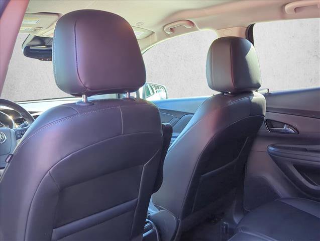 Used 2022 Buick Encore Preferred image 17