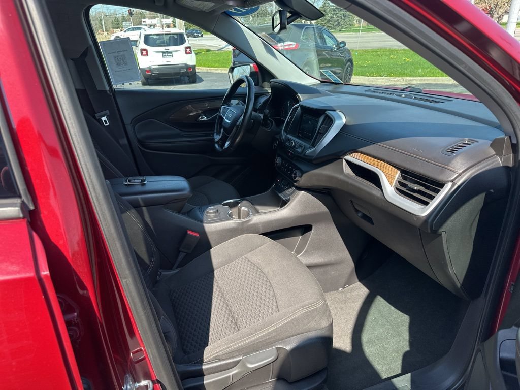 Used 2019 GMC Terrain SLE w/ LPO, Floor Liner Package AWD/4WD image 35