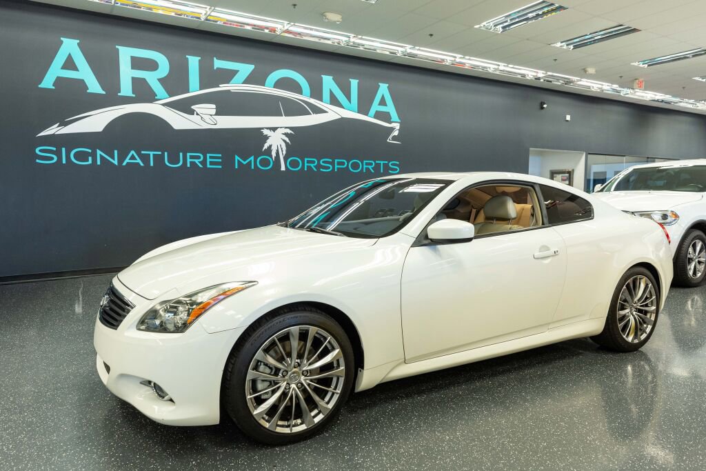 Used 2011 INFINITI G37 Journey w/ Premium Pkg image 1
