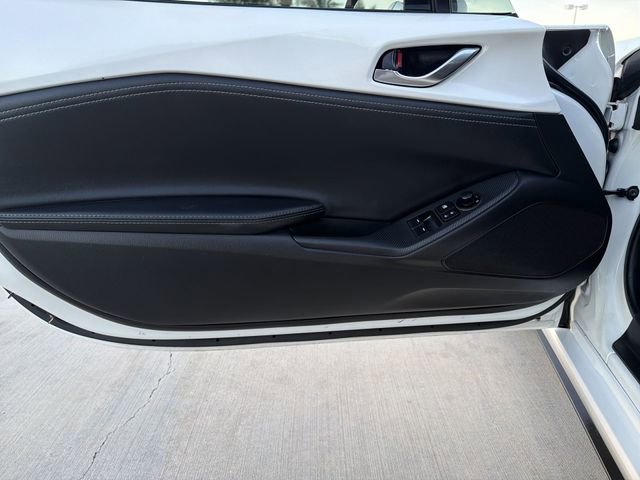Used 2021 MAZDA MX-5 Miata Grand Touring image 9
