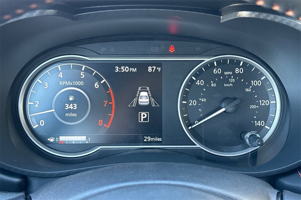 Used 2025 Nissan Versa SR w/ Trunk Package image 25