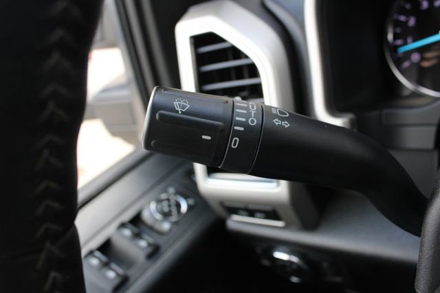 Used 2019 Ford F350 Lariat w/ Lariat Ultimate Package AWD/4WD image 11