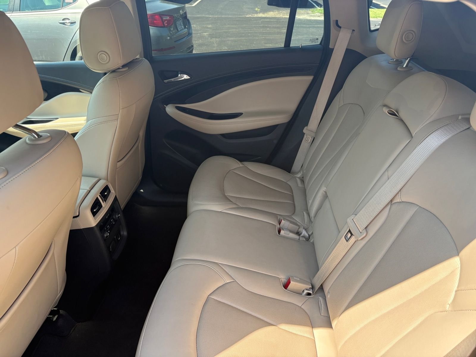 Used 2017 Buick Envision Essence w/ LPO, Cargo Package FWD image 17