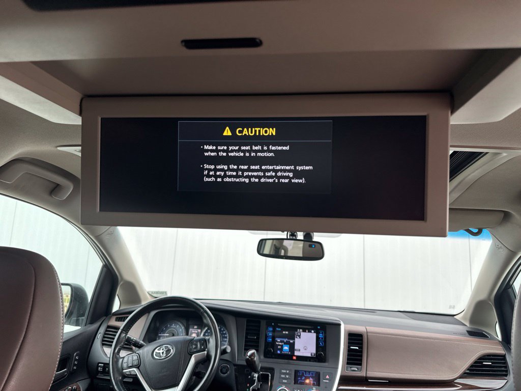 Used 2015 Toyota Sienna Limited Premium AWD/4WD image 31