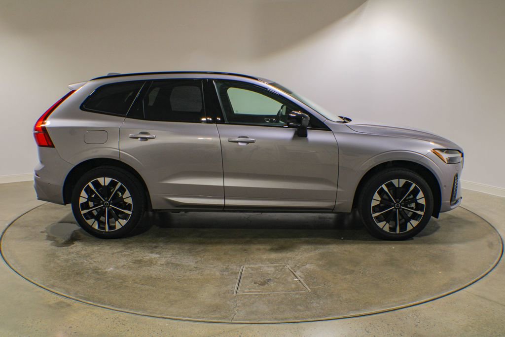 Used 2026 Volvo XC60 B5 Plus w/ Protection Package Premier AWD/4WD image 6