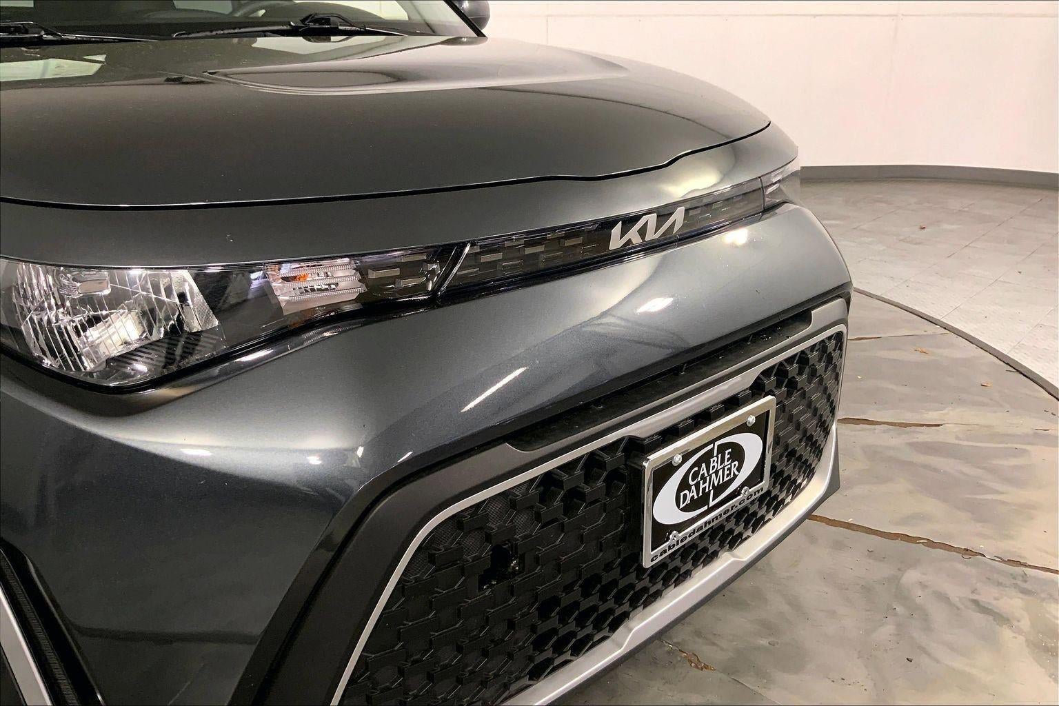 Certified 2025 Kia Soul LX FWD image 28