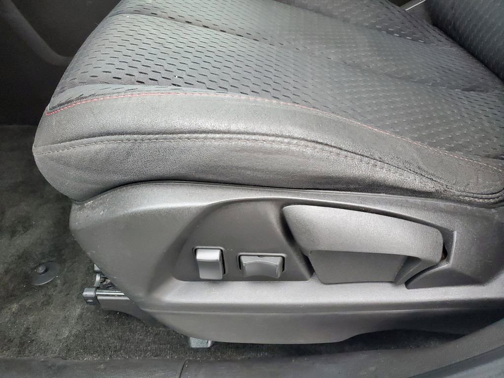 Used 2015 Chevrolet Equinox LS image 10