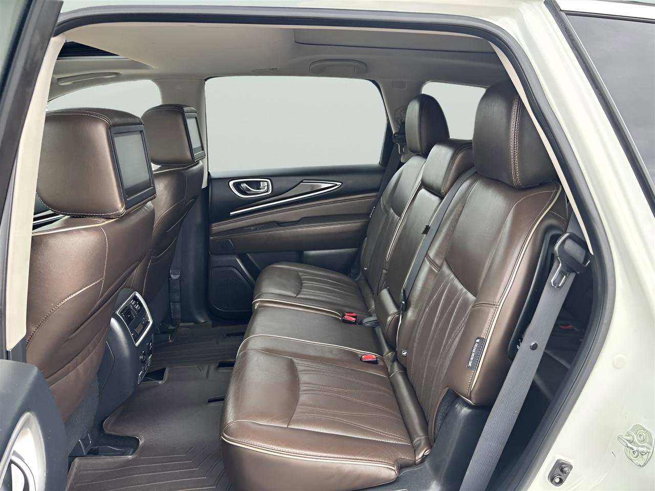 Used 2018 INFINITI QX60 Luxe w/ Deluxe Technology Package image 15