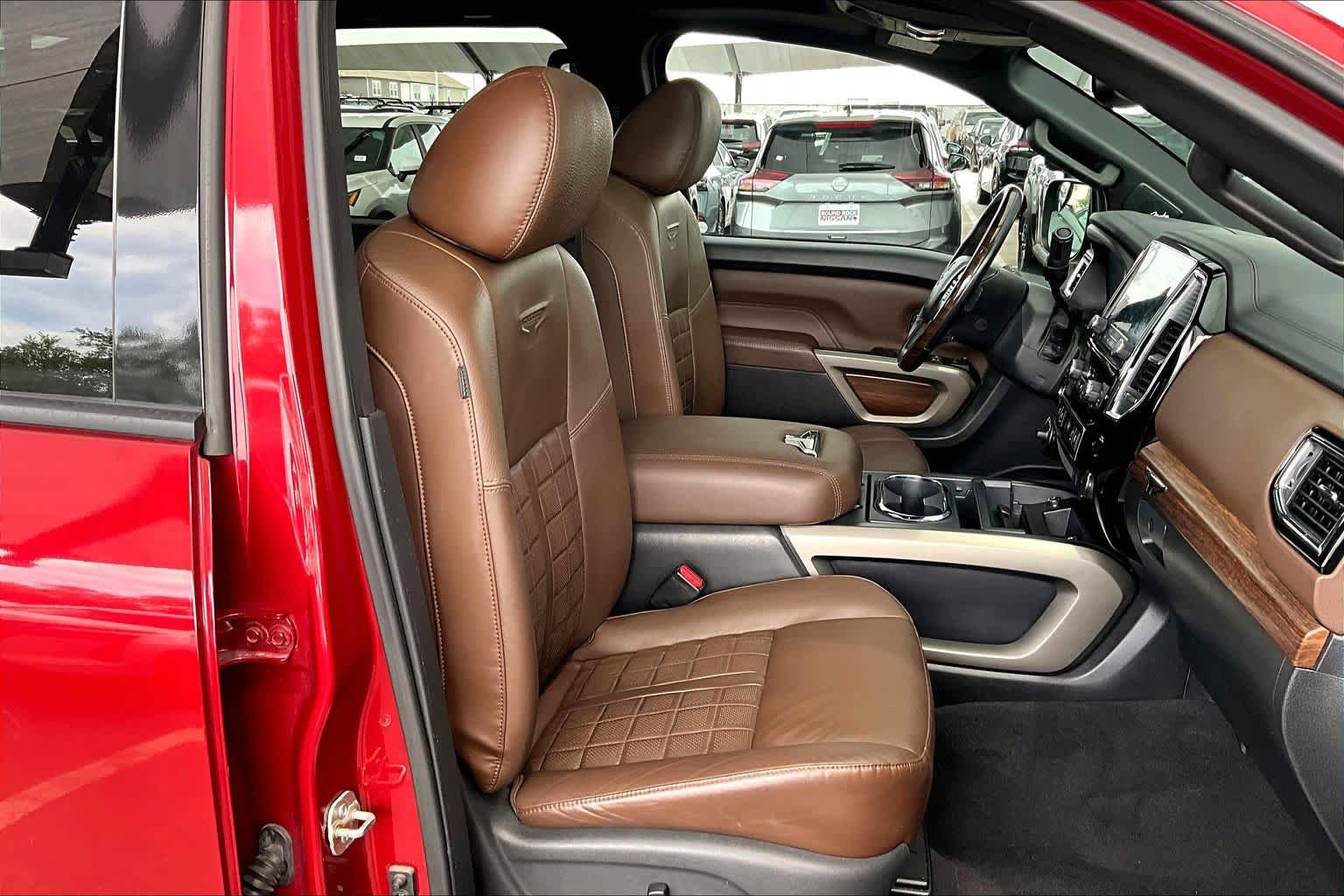 Used 2021 Nissan Titan Platinum Reserve w/ Moonroof Package AWD/4WD image 9
