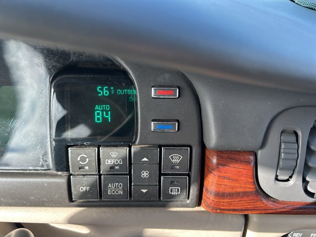 Used 1997 Cadillac De Ville Sedan image 16