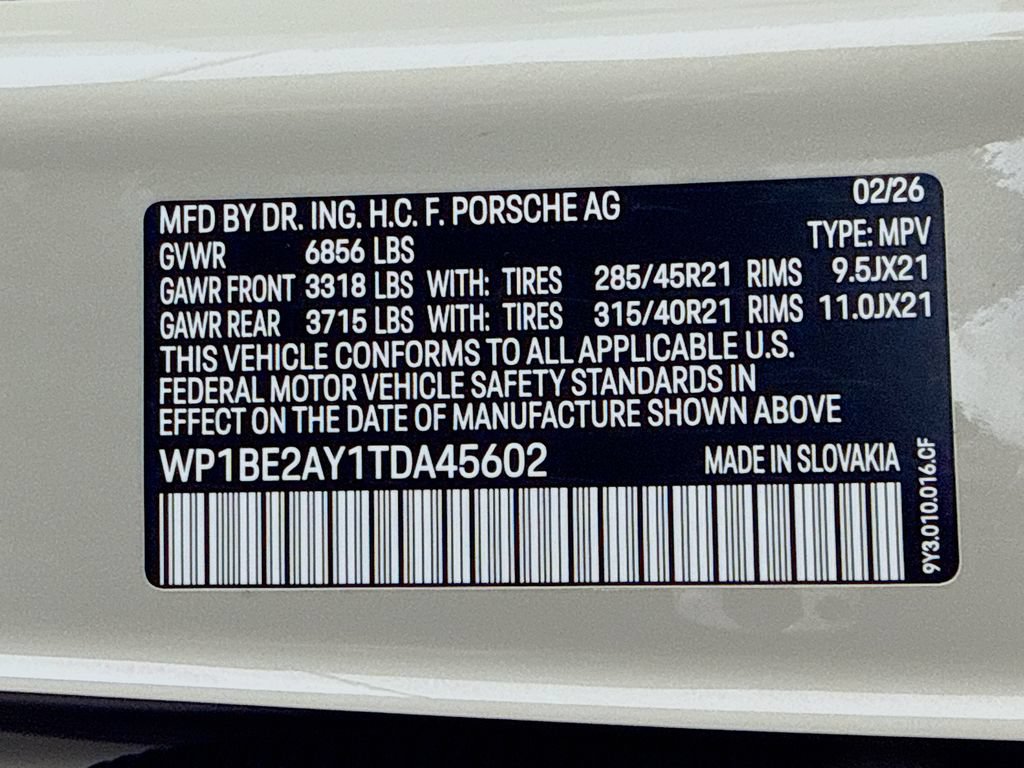 New 2026 Porsche Cayenne E-Hybrid Coupe AWD/4WD image 38