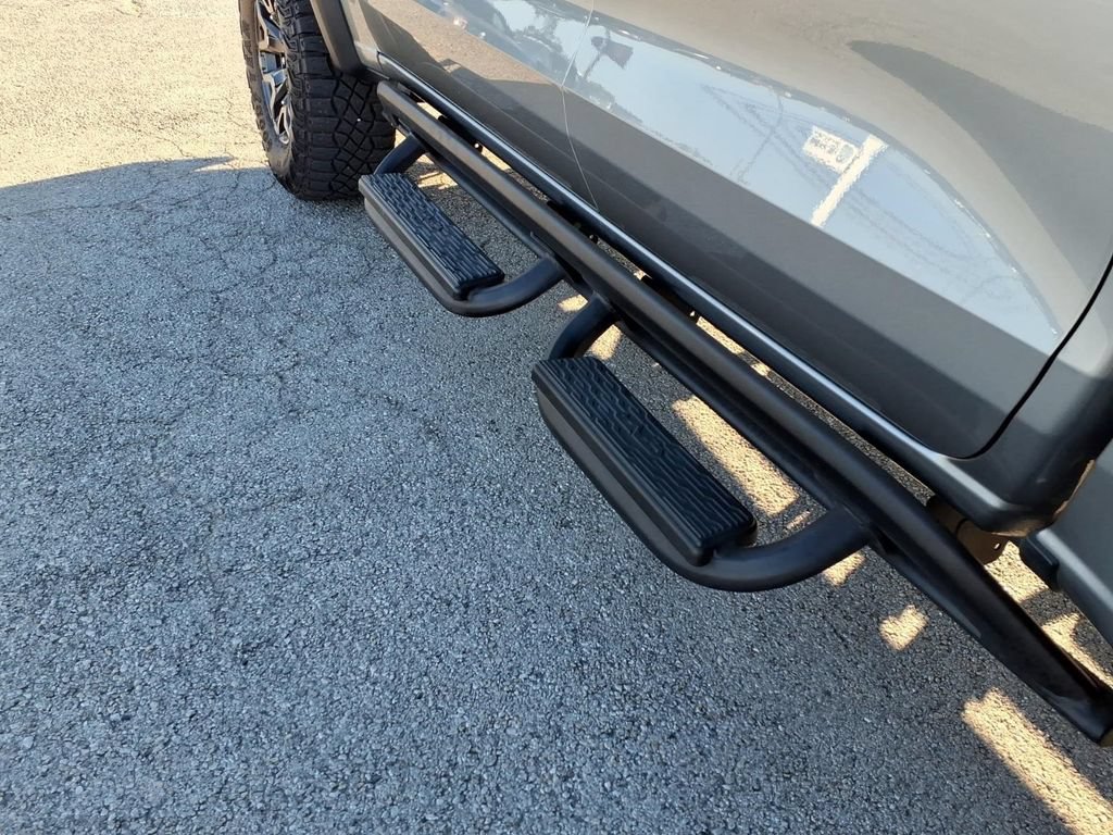 Used 2024 Chevrolet Colorado ZR2 w/ ZR2 Convenience Package III AWD/4WD image 12