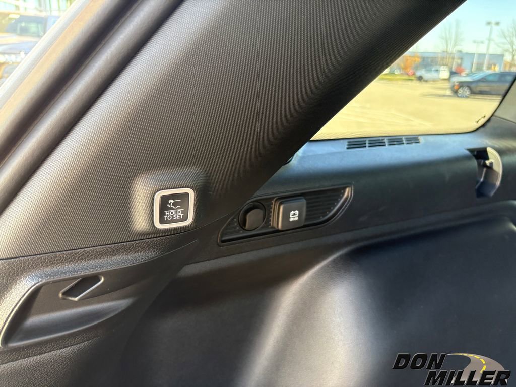 New 2025 Jeep Grand Cherokee Altitude image 27