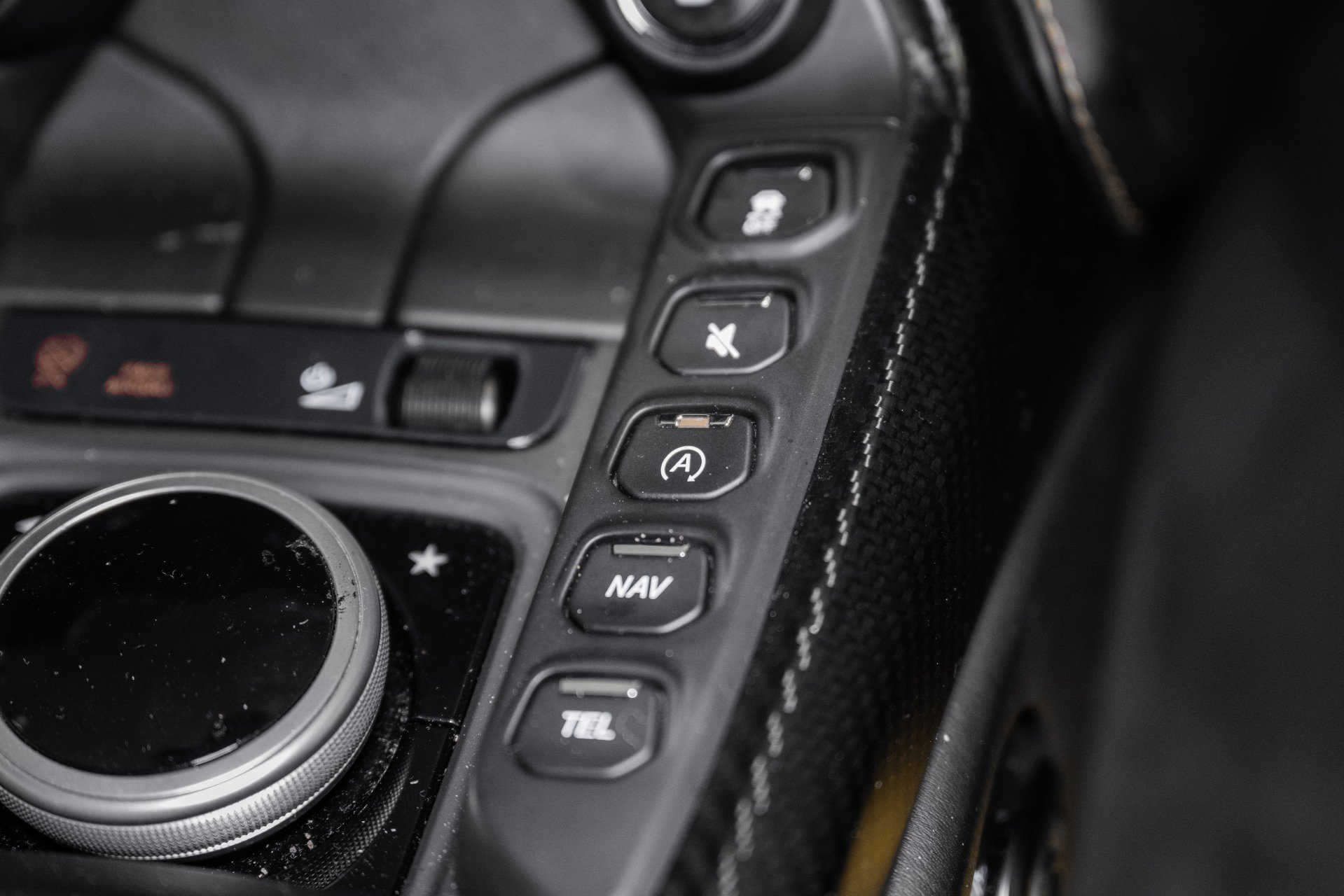 Used 2019 Aston Martin V8 Vantage image 34