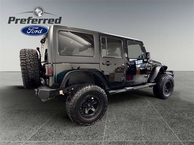 Used 2014 Jeep Wrangler Unlimited Sahara w/ Connectivity Group image 17