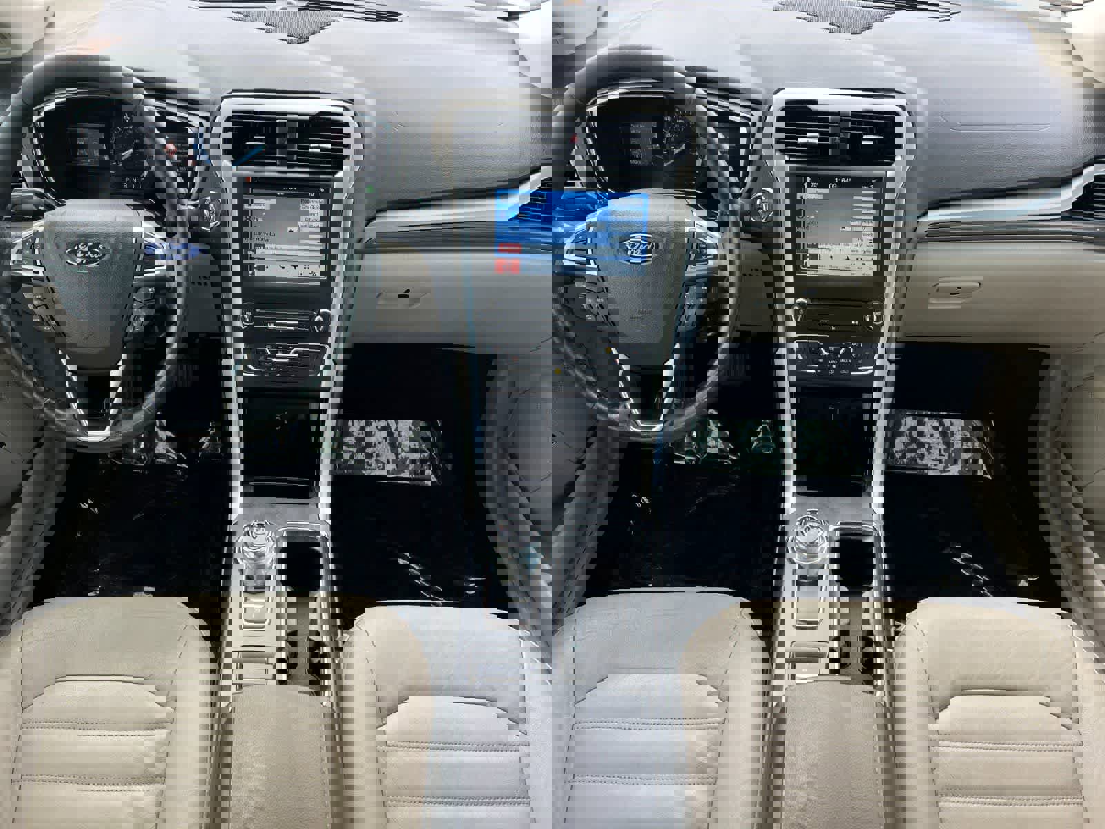 Used 2017 Ford Fusion Energi SE FWD image 4