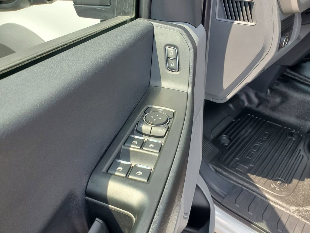 New 2025 Ford F450 XL w/ XL Chrome Package image 15
