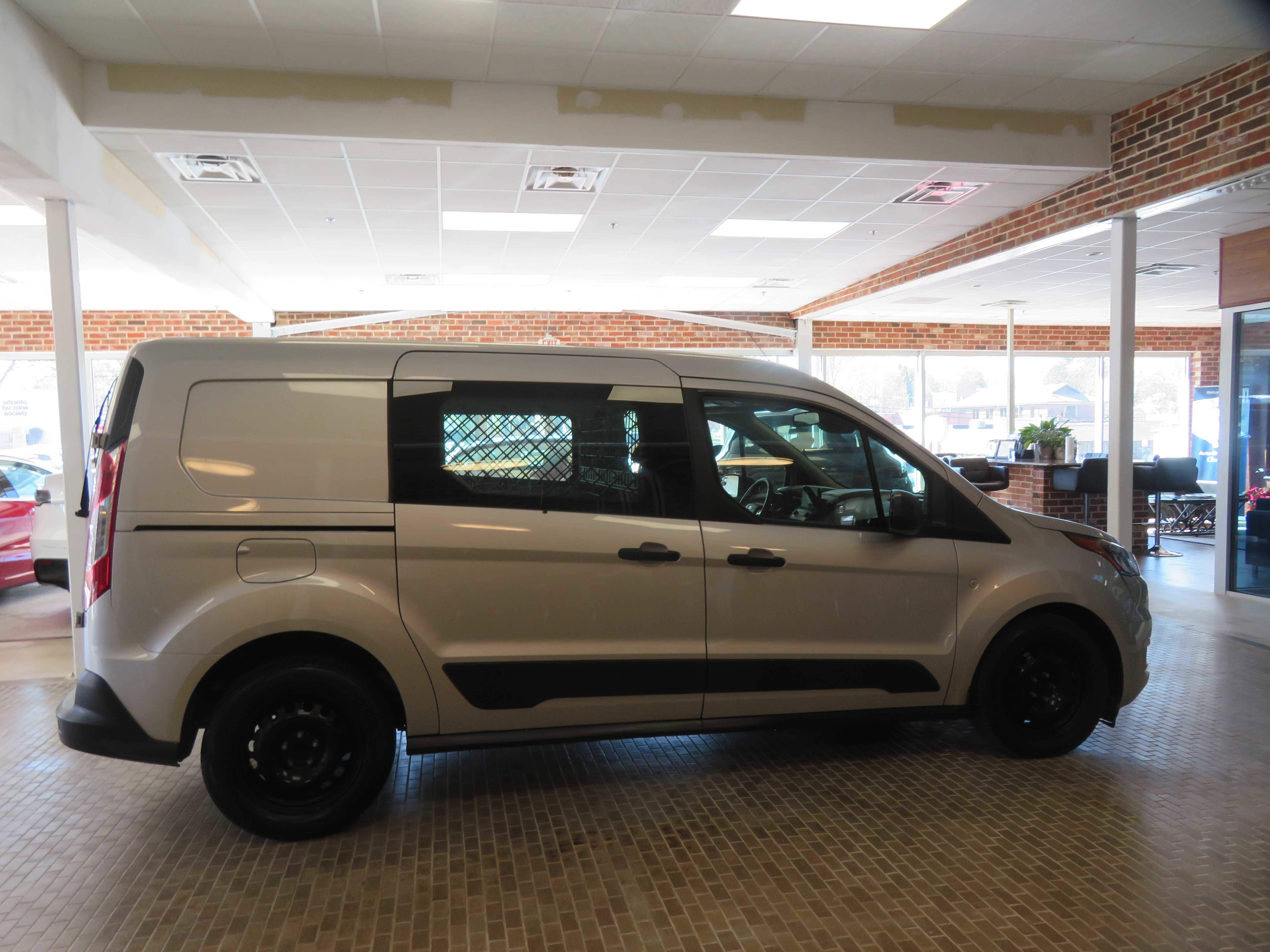 Used 2022 Ford Transit Connect XLT image 65