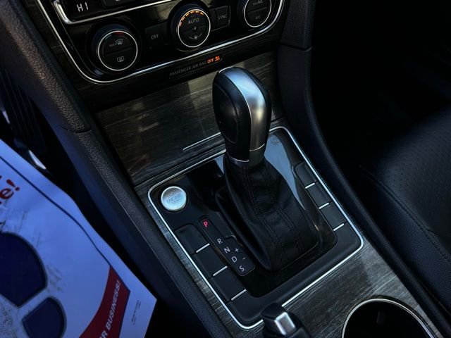 Used 2018 Volkswagen Passat 2.0T SE image 37