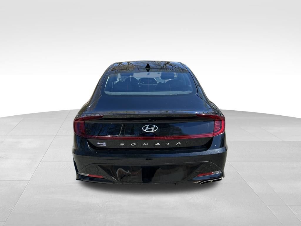 Used 2022 Hyundai Sonata SEL w/ Preferred Accessory Package image 4