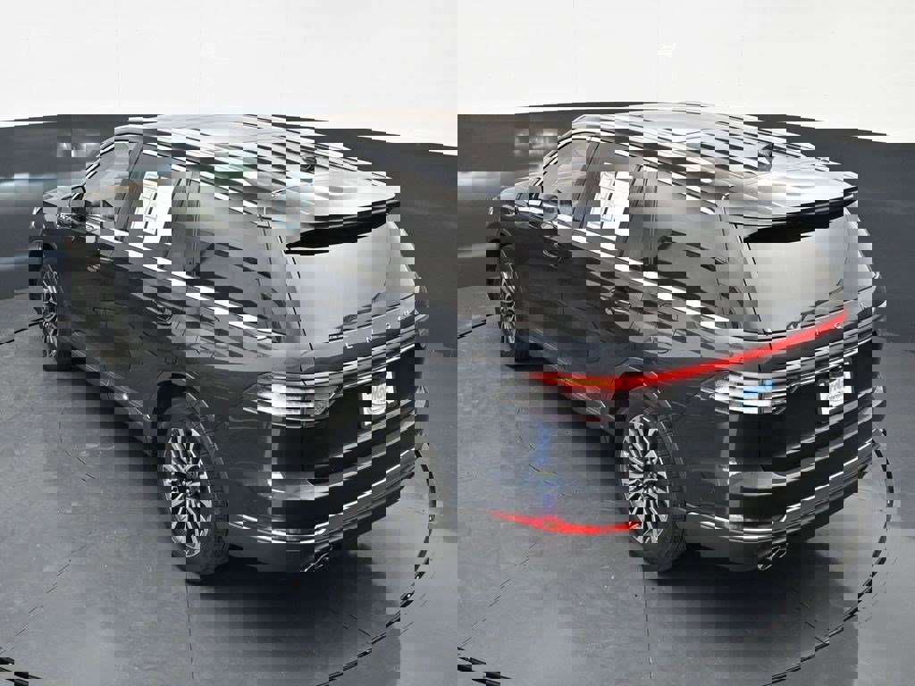 Used 2023 Lincoln Aviator Reserve w/ Equipment Group 201A AWD/4WD image 26