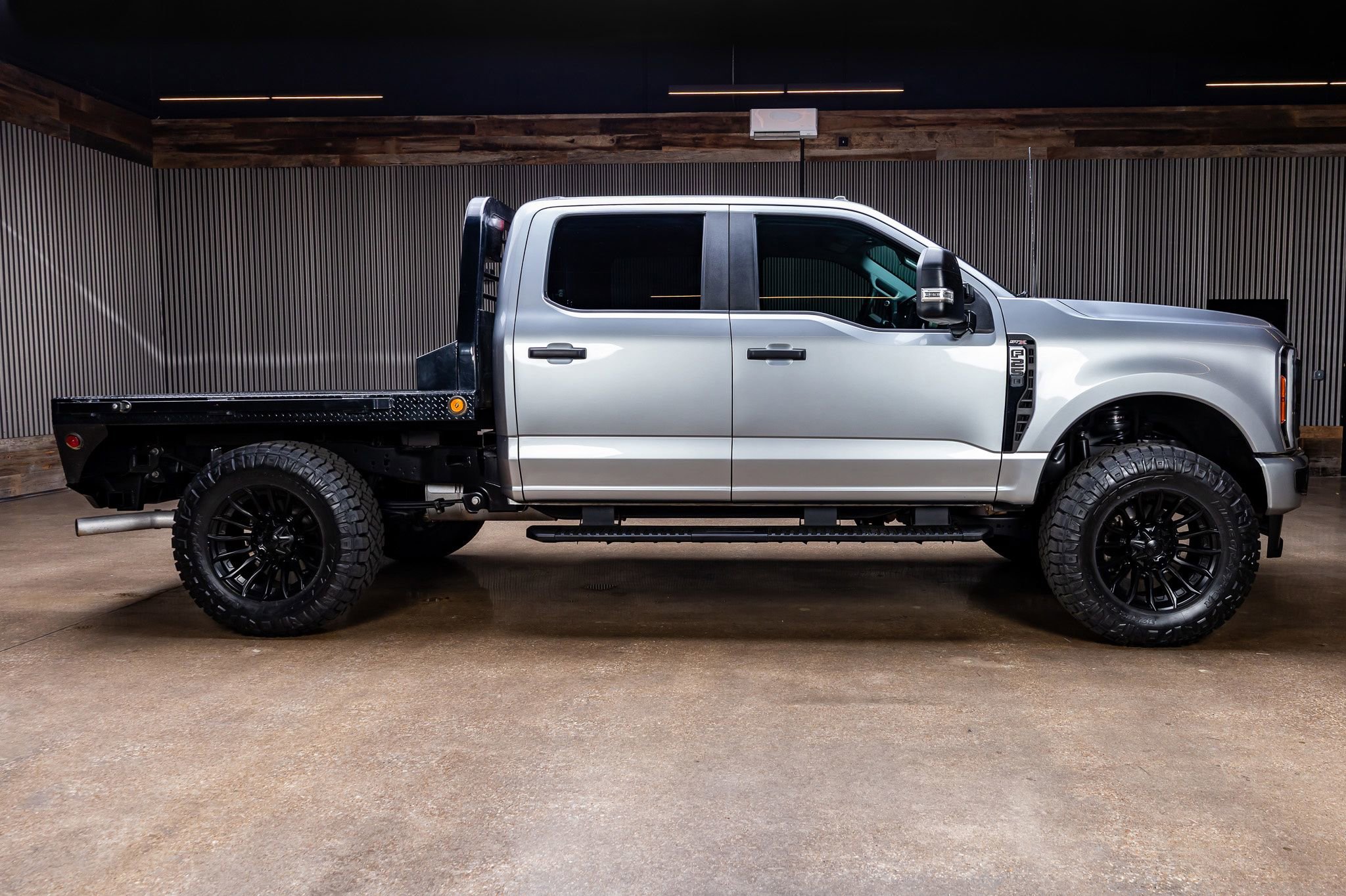 Used 2023 Ford F250 XL w/ STX Appearance Package AWD/4WD image 10