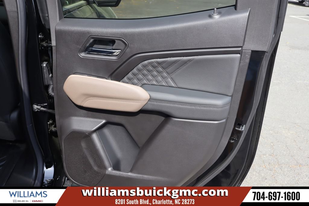 New 2026 GMC Canyon Denali w/ LPO, Denali Black Edition AWD/4WD image 23