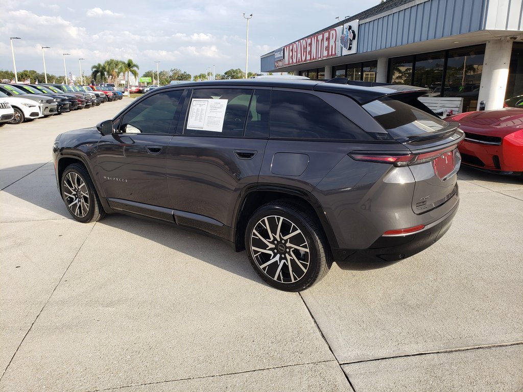 Used 2025 Jeep Wagoneer S Limited image 3