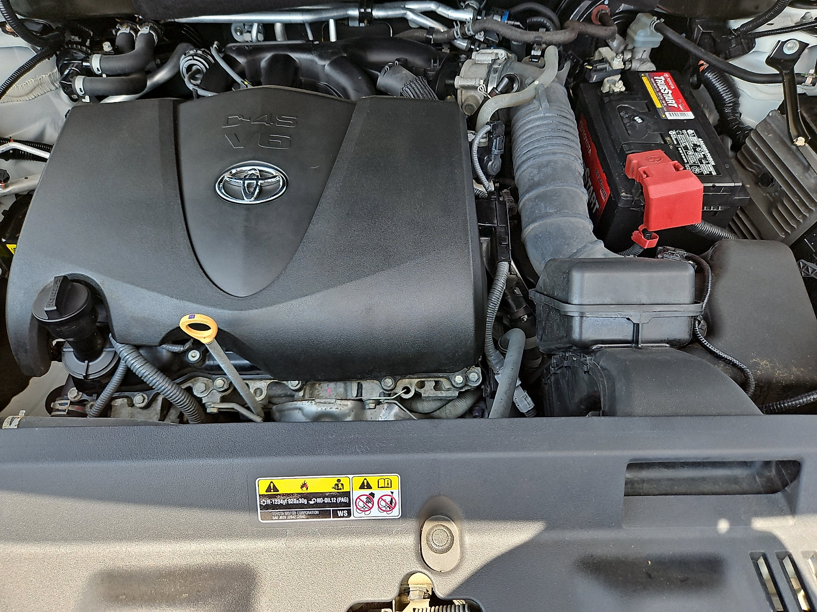 Used 2020 Toyota Highlander L AWD/4WD image 27