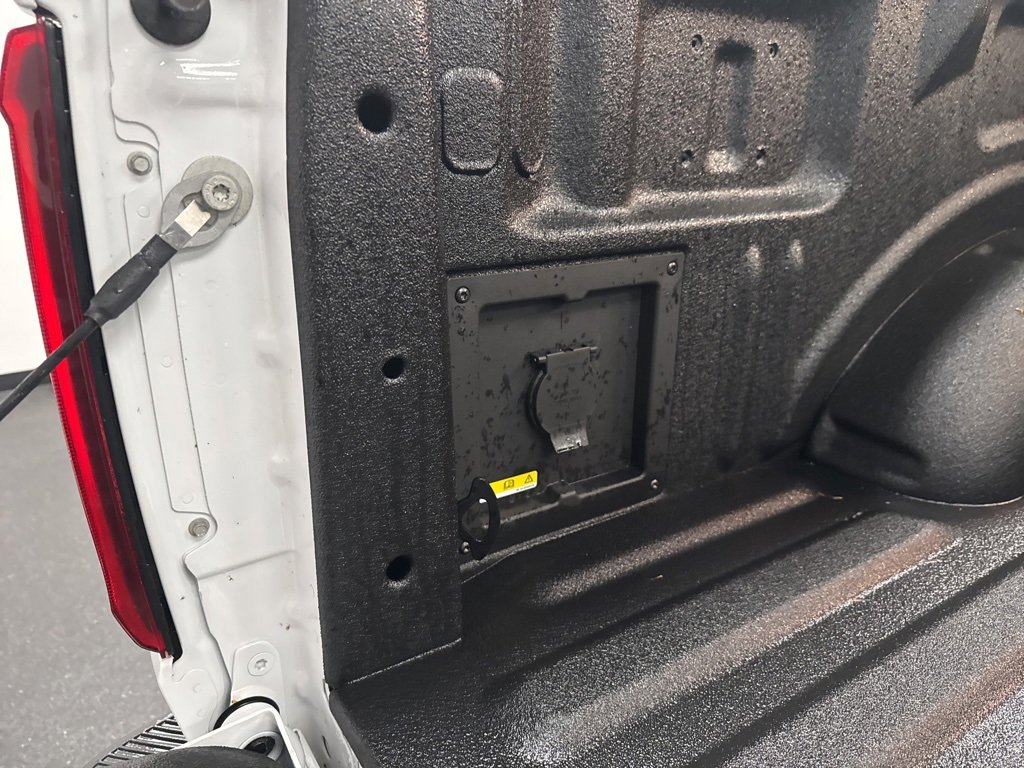 New 2025 Ford F150 XLT w/ Equipment Group 302A MID image 32