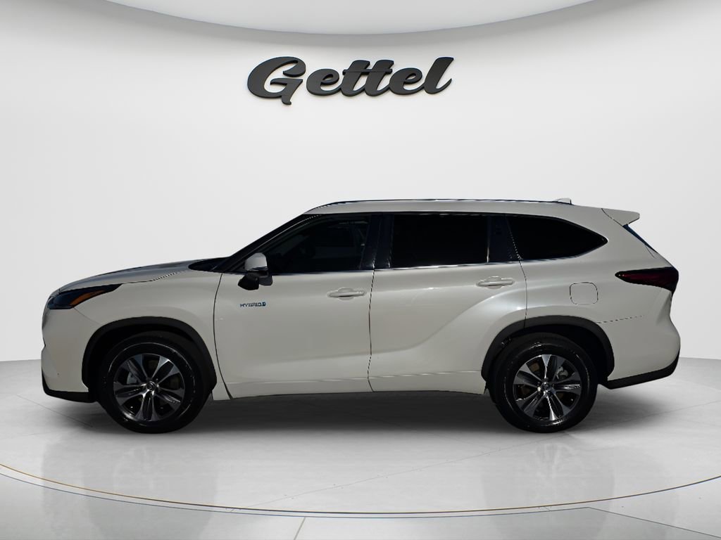 Used 2021 Toyota Highlander XLE FWD image 8