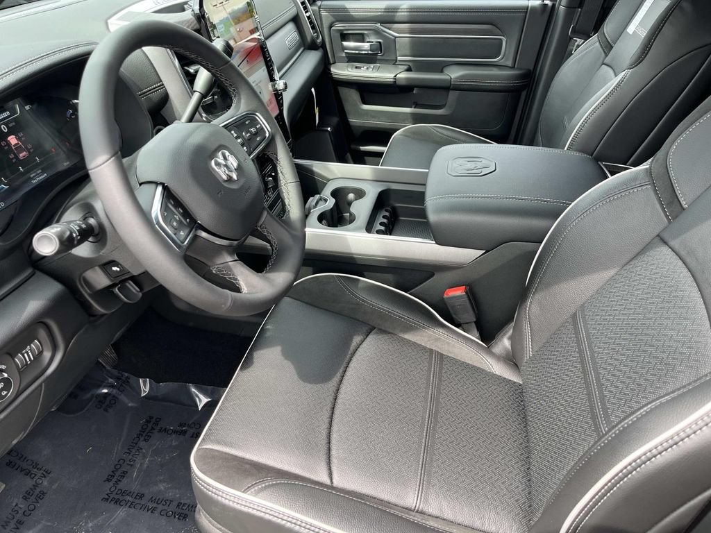New 2026 RAM 2500 Laramie AWD/4WD image 19