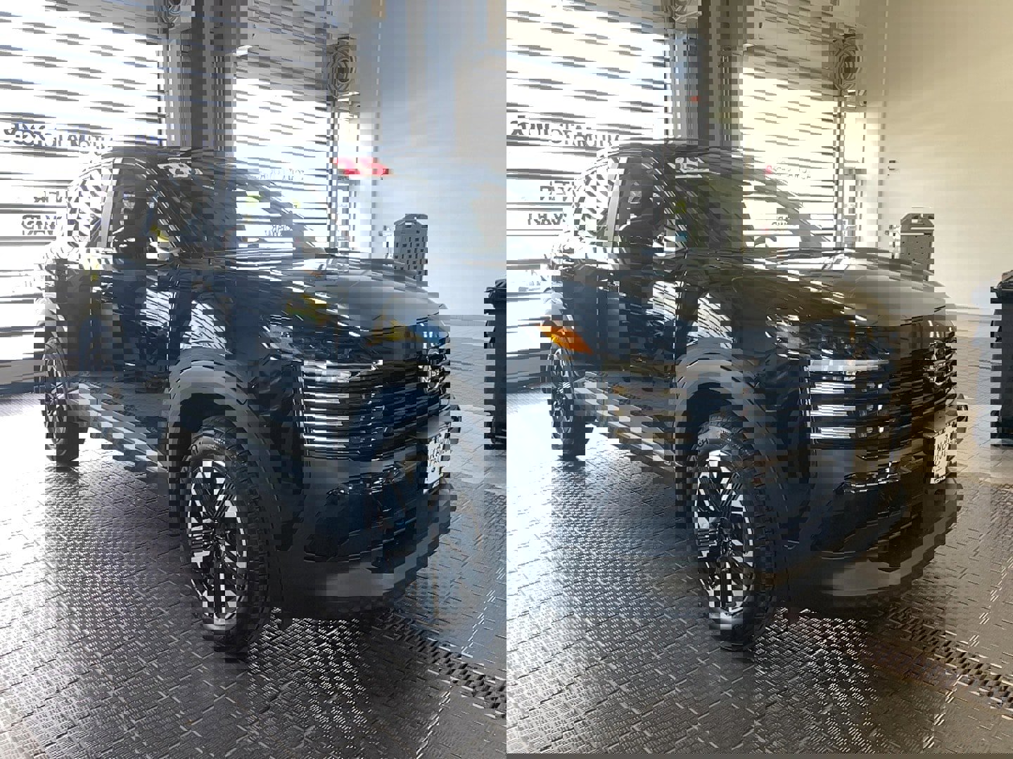 Certified 2025 Nissan Kicks SV