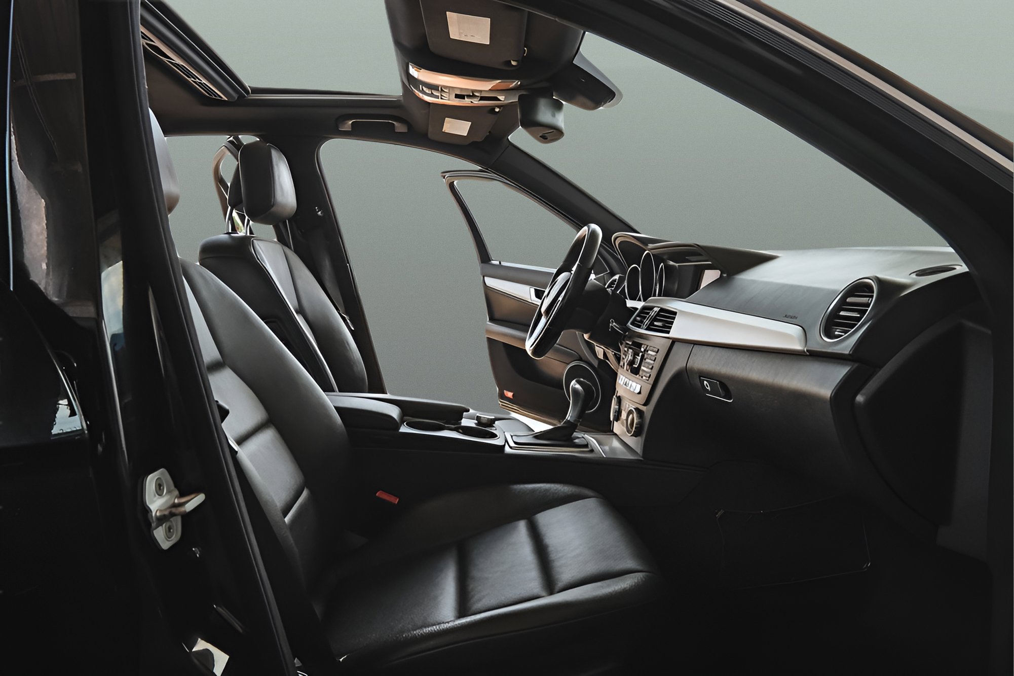 Used 2014 Mercedes-Benz C 250 Sport image 16