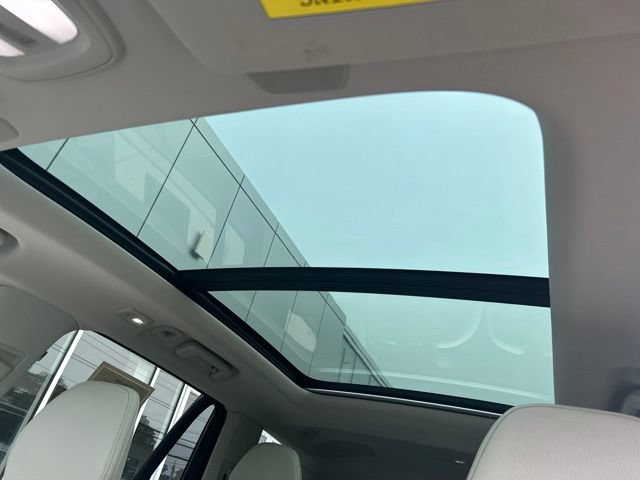 Certified 2024 Volvo XC90 B6 Plus AWD/4WD image 28