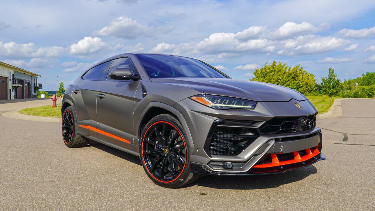 Used 2022 Lamborghini Urus AWD/4WD image 17