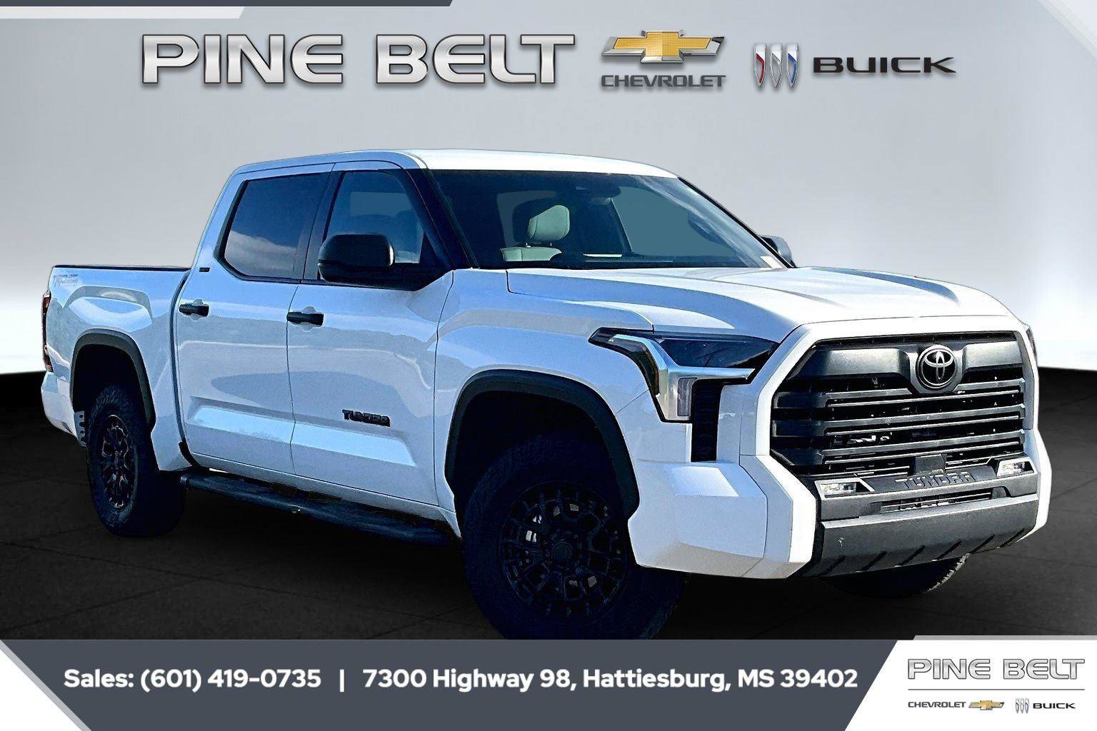 Used 2025 Toyota Tundra SR5 AWD/4WD image 1