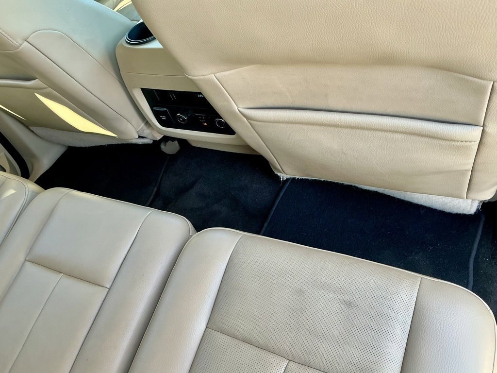 Used 2015 Ford Expedition XLT w/ Equipment Group 202A image 26