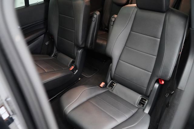 Used 2025 Mercedes-Benz GLS 450 4MATIC image 36