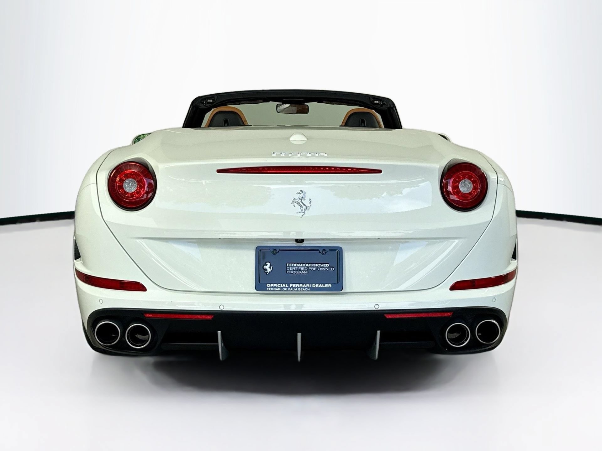 Certified 2017 Ferrari California T RWD image 6