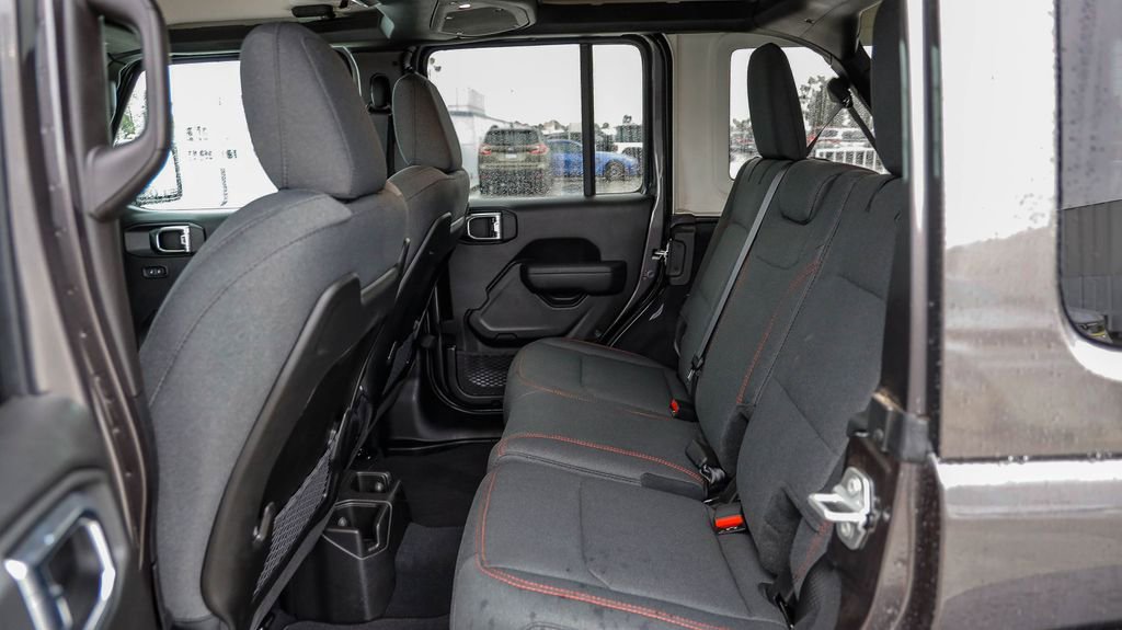 New 2025 Jeep Wrangler Unlimited Rubicon image 23