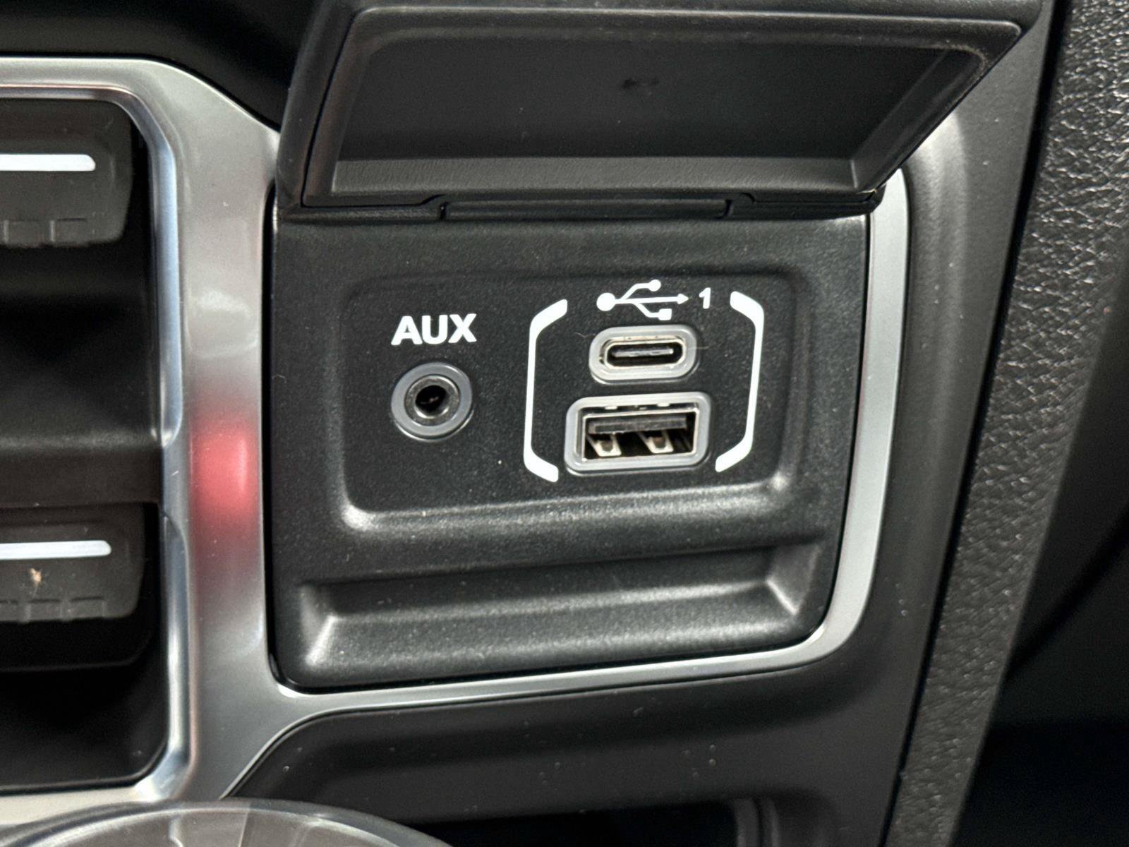 New 2026 Jeep Wrangler Unlimited Sahara AWD/4WD image 29