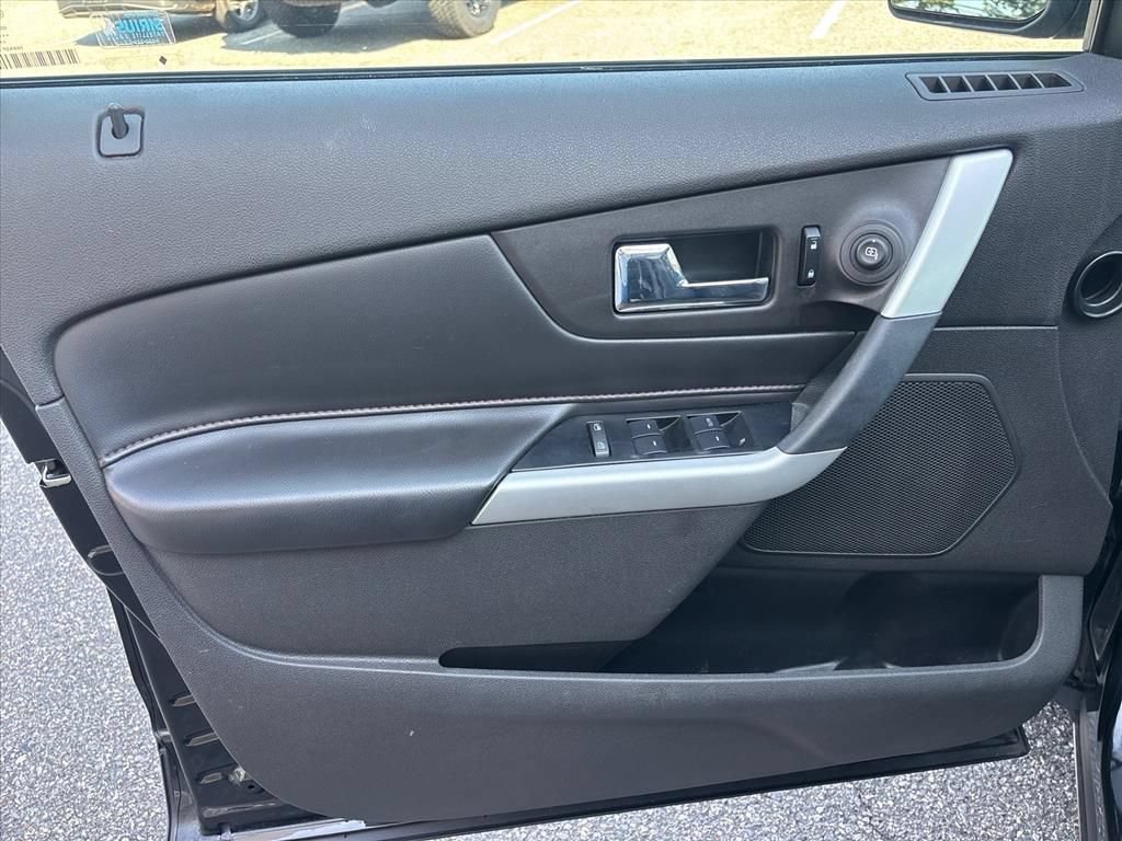 Used 2013 Ford Edge SEL FWD image 8