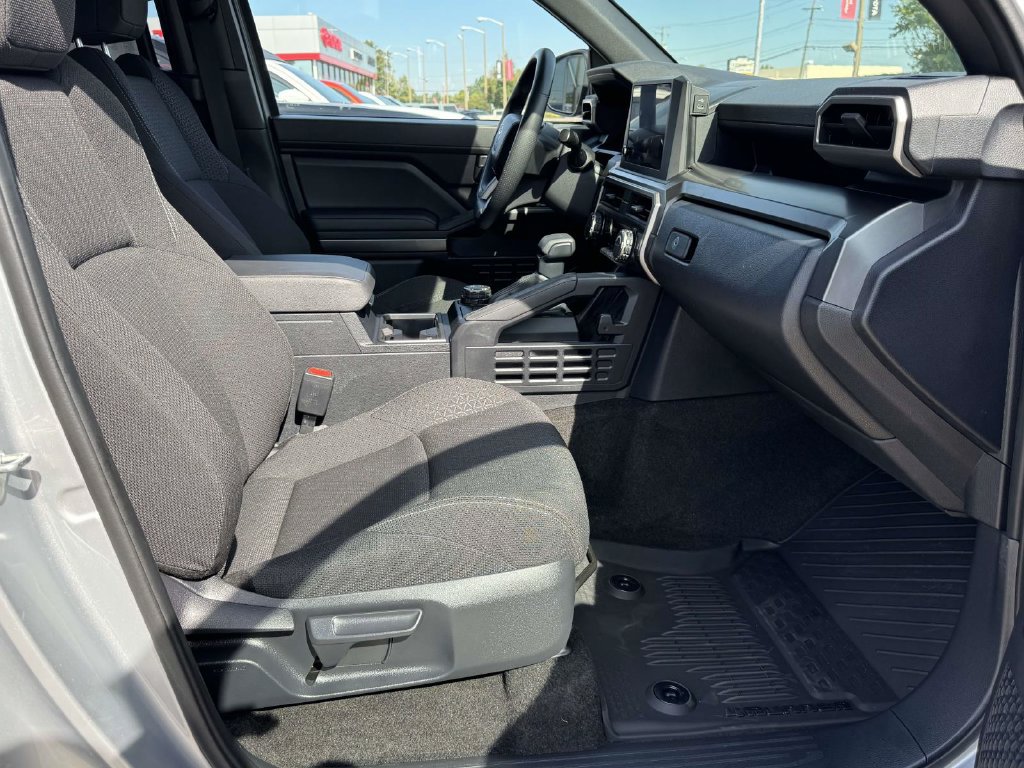 Certified 2025 Toyota 4Runner SR5 AWD/4WD image 14