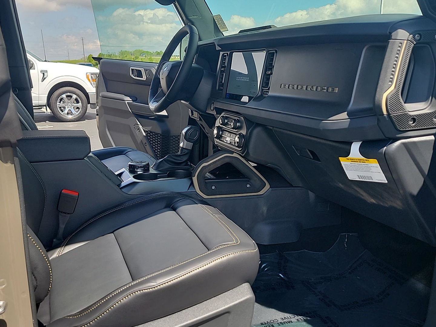 New 2026 Ford Bronco Badlands AWD/4WD image 19