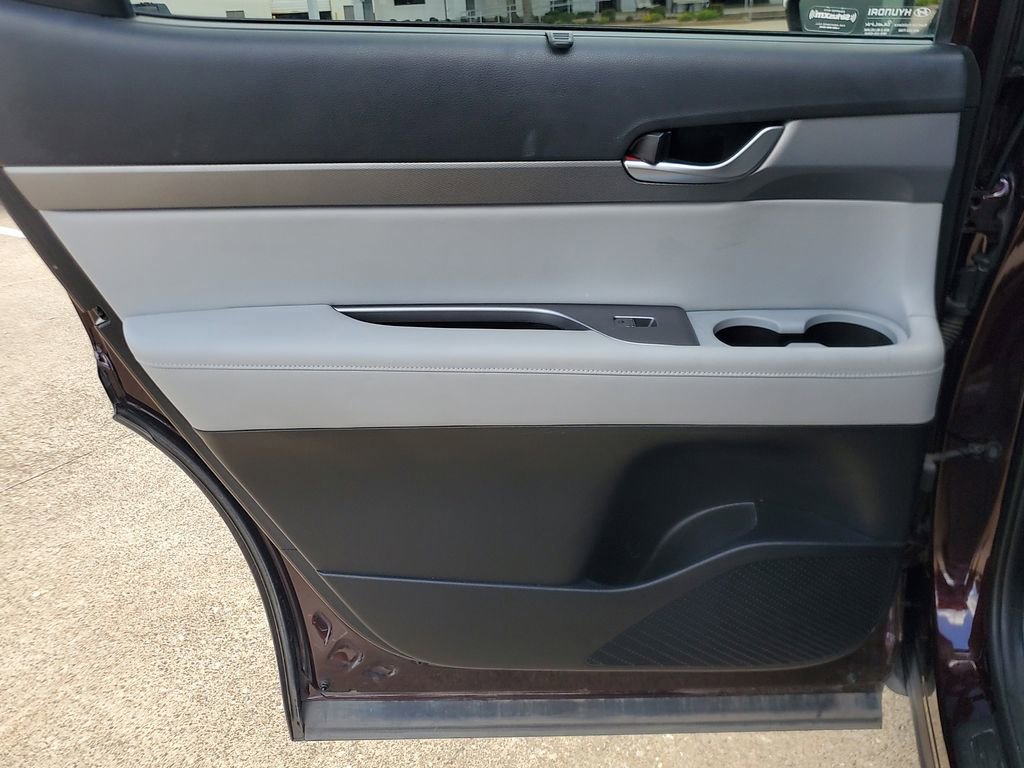 Used 2021 Hyundai Palisade SEL w/ Premium Package FWD image 13