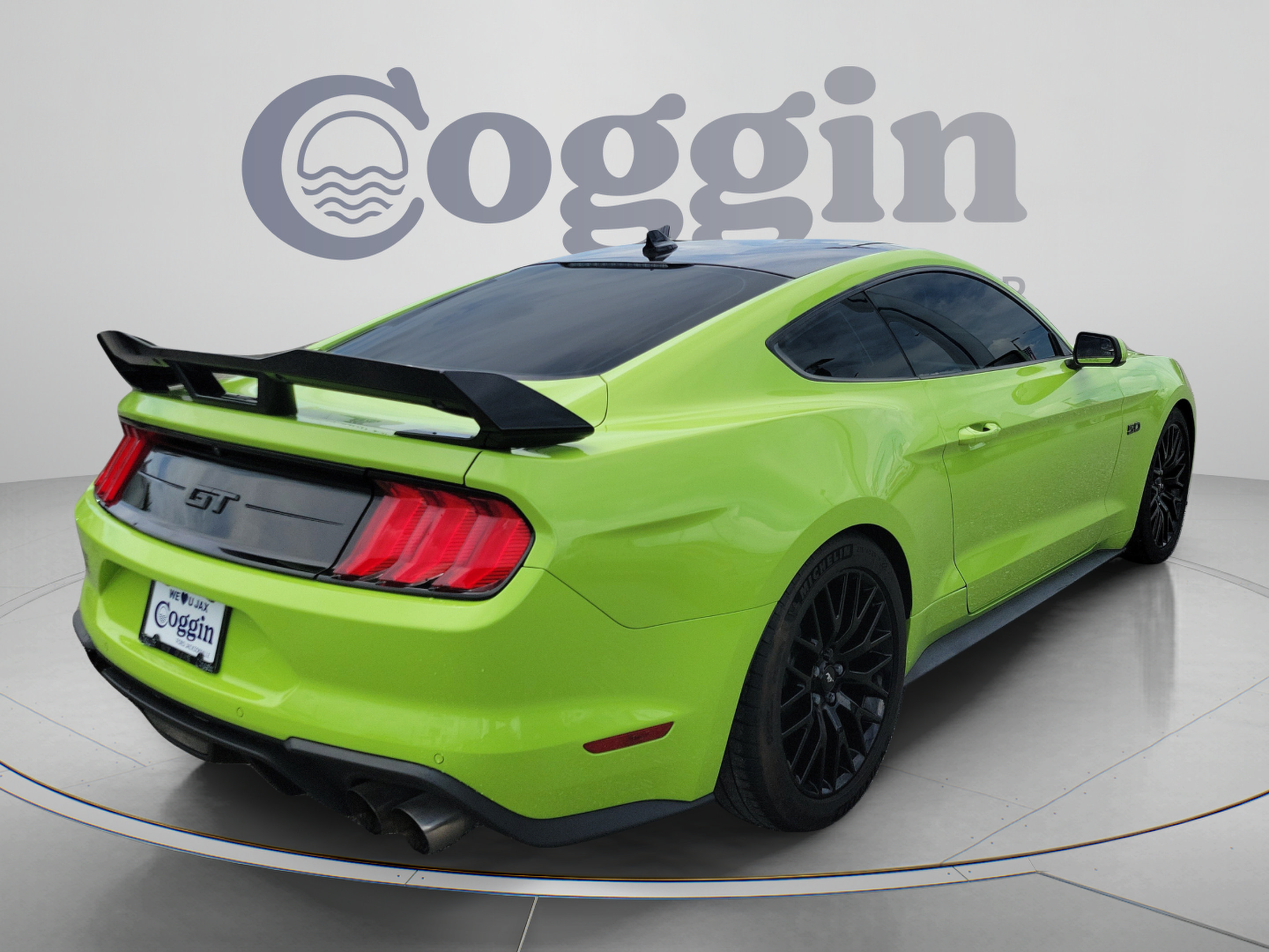 Used 2020 Ford Mustang GT w/ Black Accent Package RWD image 3