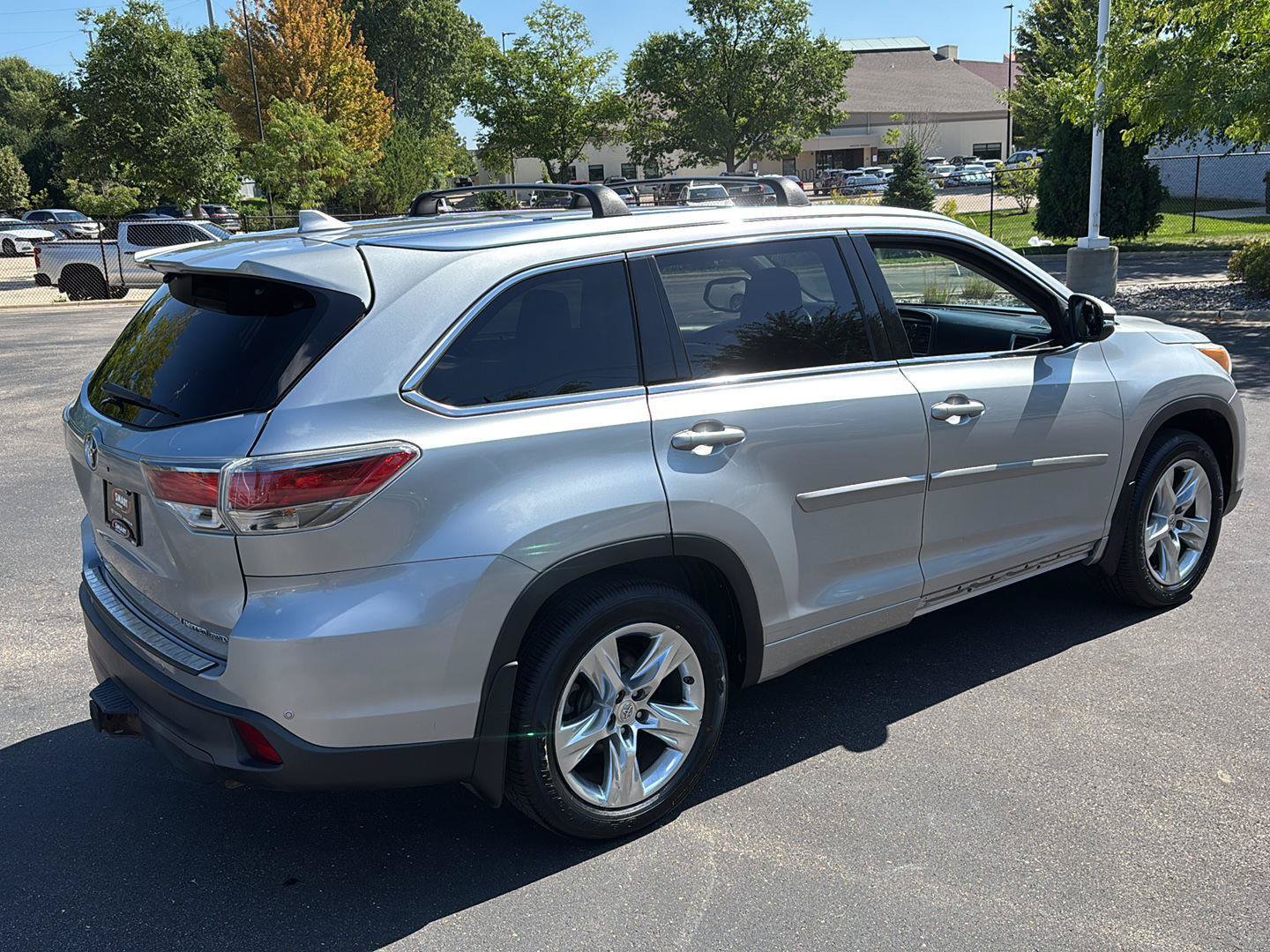 Used 2015 Toyota Highlander Limited AWD/4WD image 10