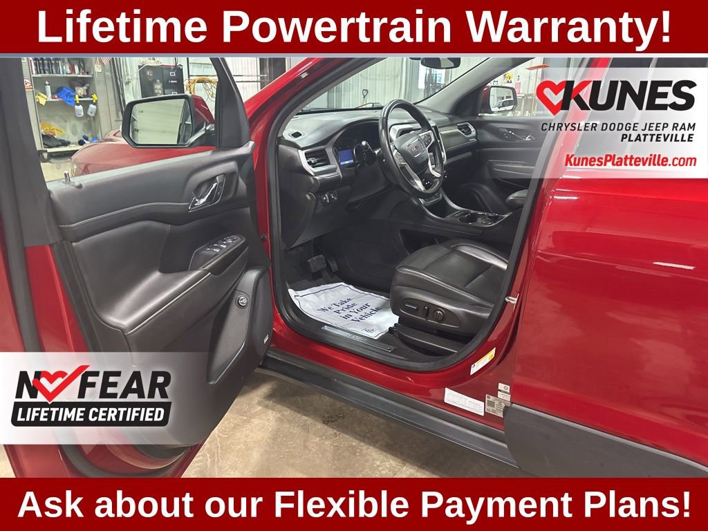 Used 2023 GMC Acadia SLT image 19