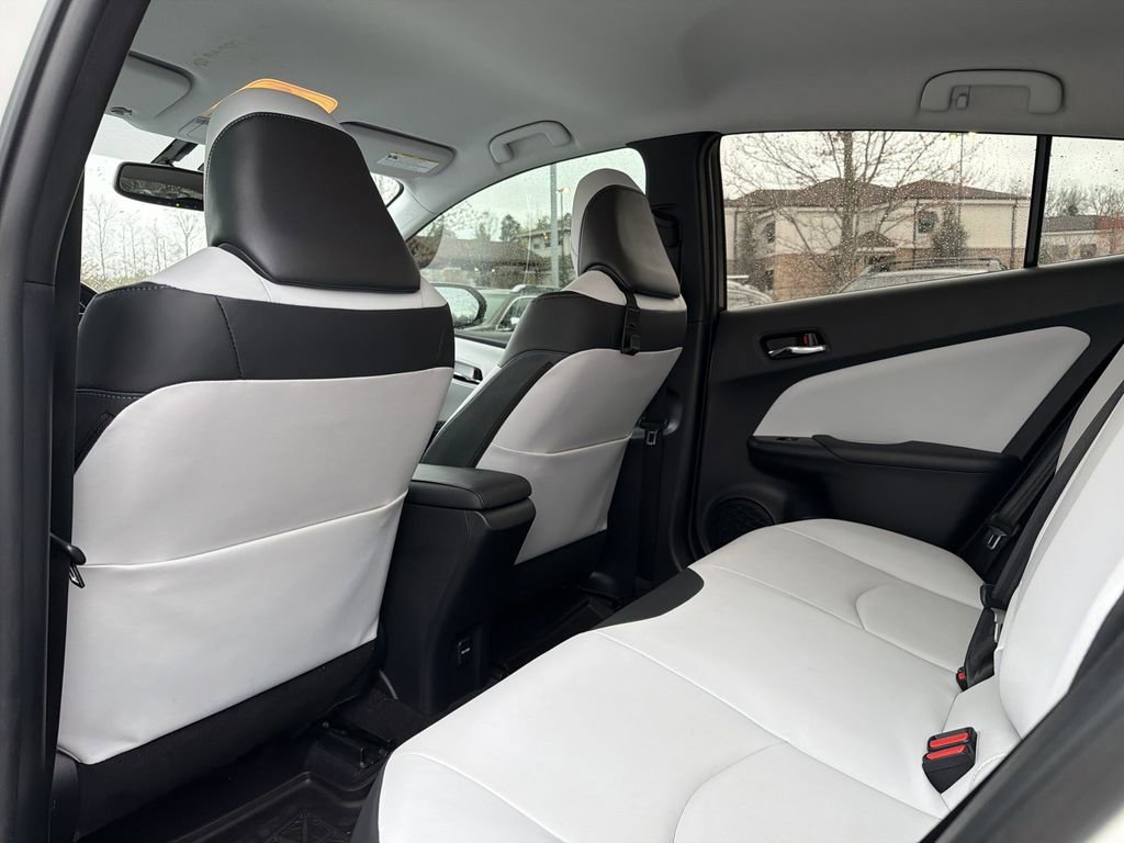 Used 2016 Toyota Prius Four image 13